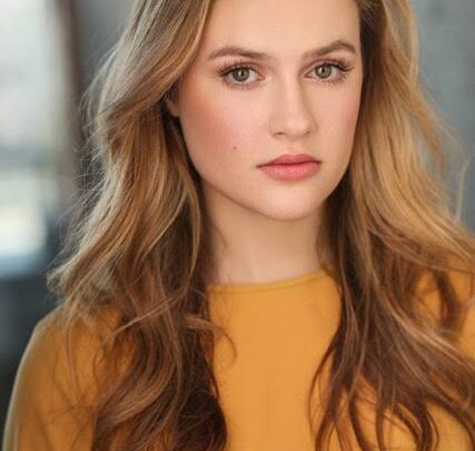 Lizzie Boys Biography: Height, Net Worth, Age, Movies, Parents, Ethnicity, Boyfriend