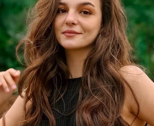 Aslıhan Kapanşahin Biography: Height, Net Worth, Age, Movies, Parents, Awards, Ethnicity, Boyfriend