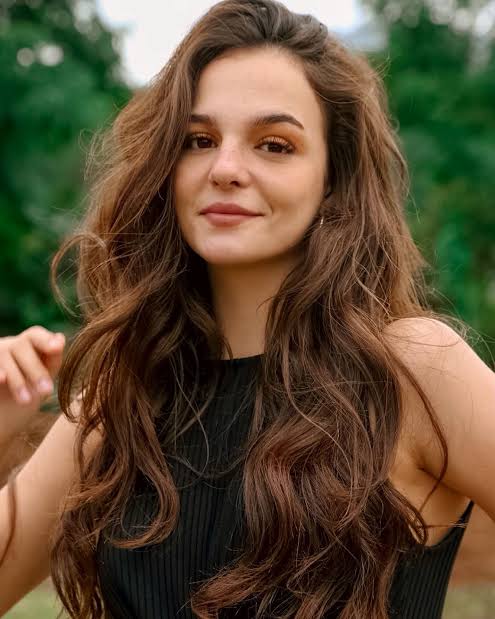 Aslıhan Kapanşahin Biography: Height, Net Worth, Age, Movies, Parents, Awards, Ethnicity, Boyfriend