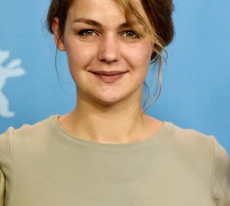 Luise Heyer Biography: Net Worth, Height, Movies, Awards, Parents, Age, Religion