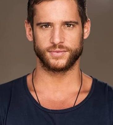 Dan Ewing Biography: Net Worth, Girlfriend, Height, Awards, Children