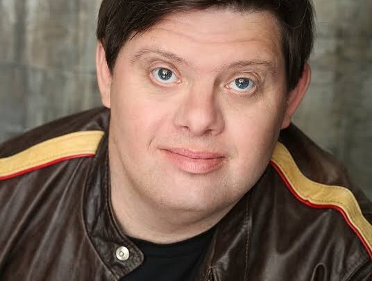 Zack Gottsagen Biography: Net Worth, Awards, Girlfriend, Height, Parents, Age, Movies