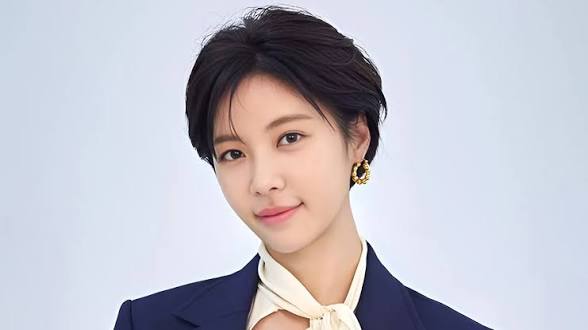 Hwang Jeong-eum Biography: Net Worth, Ex-Husband, Awards, Children, Age, Movies, Ethnicity