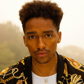 Alex Sawyer - Biography