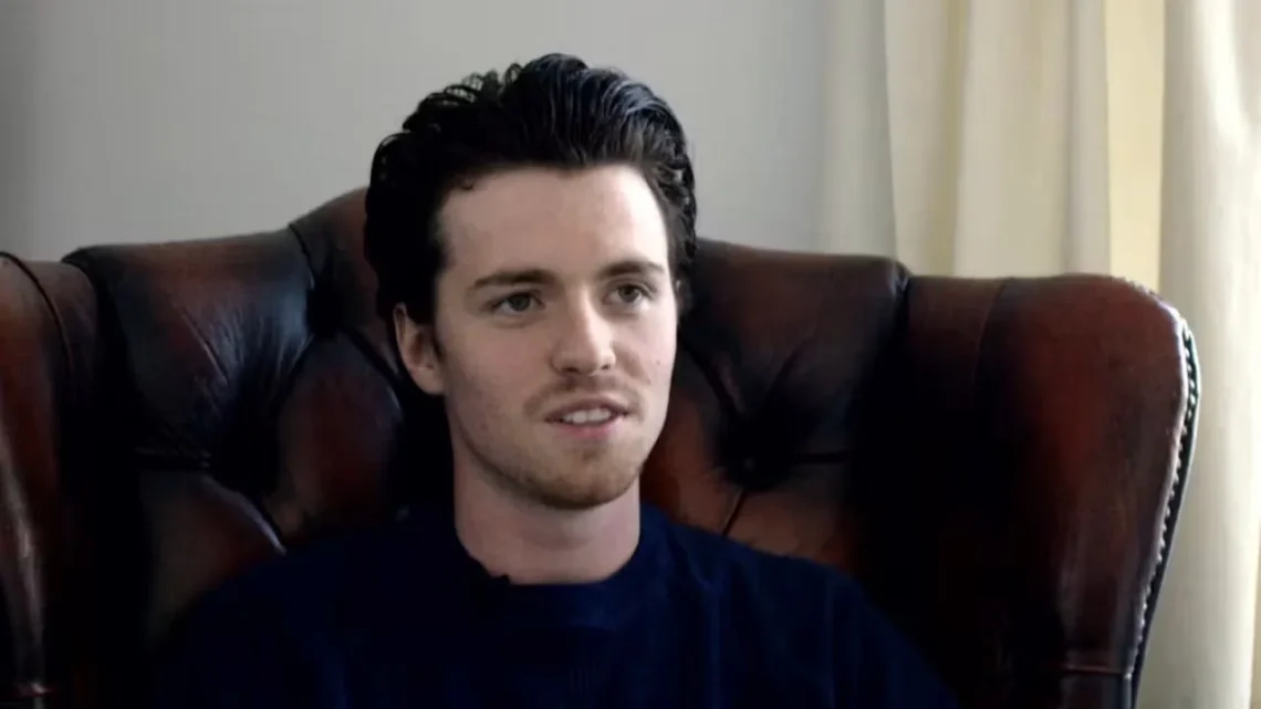 Alfie Stewart Biography:  Net Worth, Parents, Movies, Age, Height, TV Shows, Girlfriend, Songs, Ethnicity