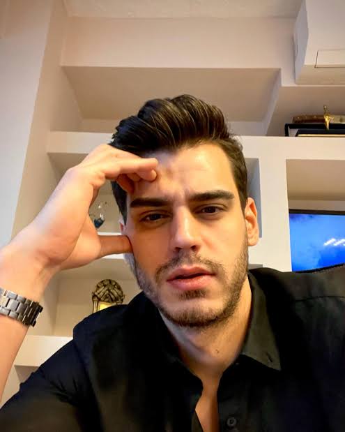 Hasan Denizyaran Biography: Age, Height, Net Worth, Parents, TV Shows, Awards, Girlfriend, Instagram