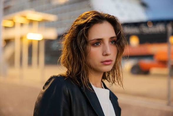 Paula de Magalhães - Biography