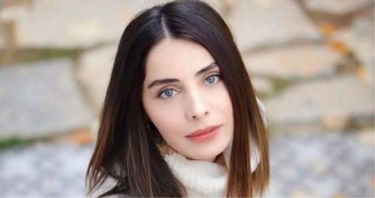 Nur Fettahoğlu - Biography