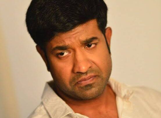 Vennela Kishore Biography: Facebook, Age, Height, Movies, Awards Net Worth, Wife, Parents, Comedy, YouTube