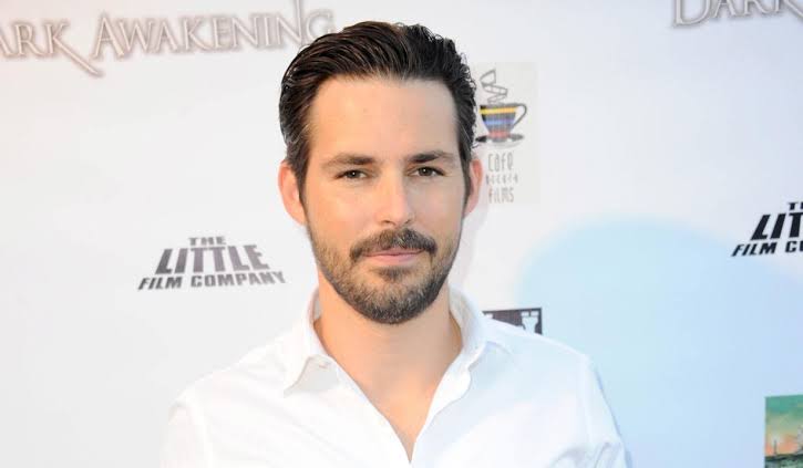 Jason Cook Biography: Ethnicity, Age, Height, Net Worth, Parents, TV Shows, Movies, Wife, Instagram