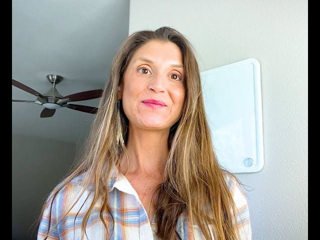Megan Parlen - Biography