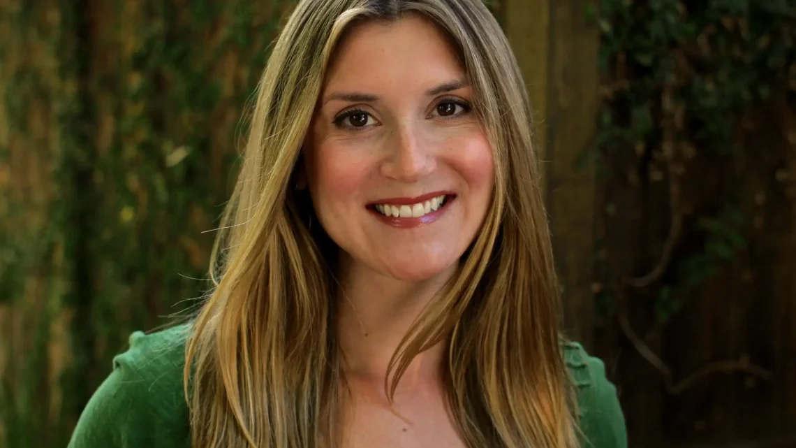 Megan Parlen Biography: Net Worth, Parents, Husband, Age, Height, TV Shows, Instagram, Education, Documentary