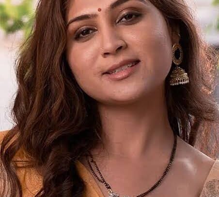 Hiral Radadiya Biography: Net Worth, Height, Parents, Age, Movies, Girlfriend, Ethnicity