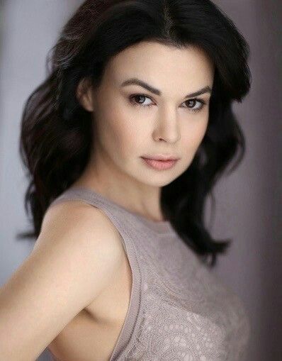 Jordana Largy - Biography