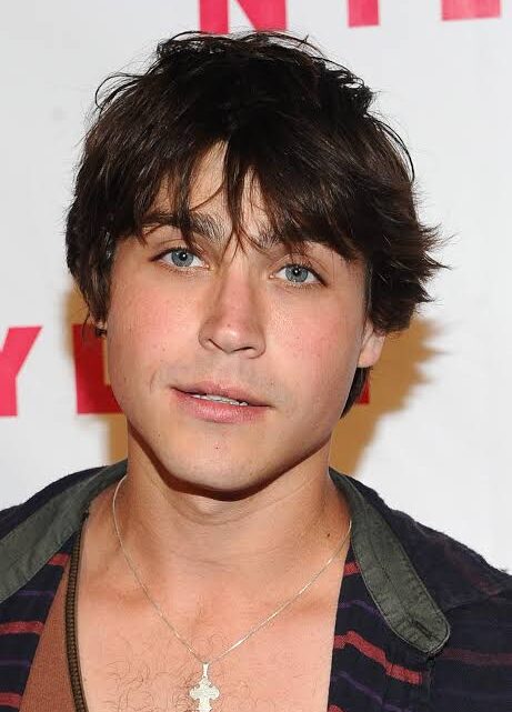 Logan Huffman Biography: Age, Height, Awards, Net Worth, Wife, Parents, Movies, Ethnicity