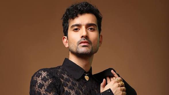 Anant Joshi - Biography