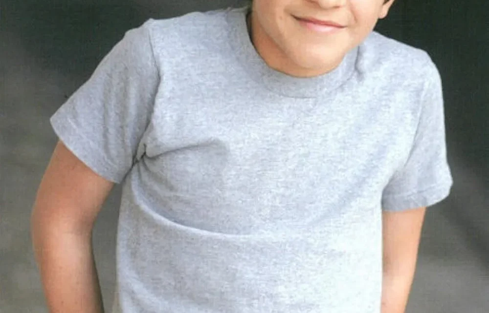 Tylor Chase Biography: Net Worth, Ethnicity, Age, Parents, Books, Height, Wife, Awards