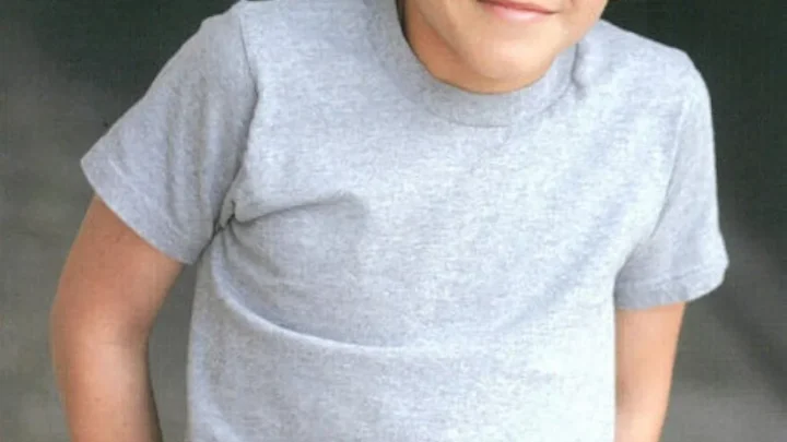 Tylor Chase Biography: Net Worth, Ethnicity, Age, Parents, Books, Height, Wife, Awards
