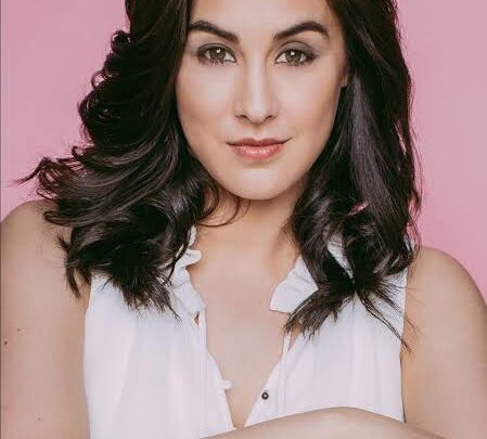 Kazumi Evans Biography: Husband, Ethnicity, Net Worth, Height, Age, Songs, Parents, Religion