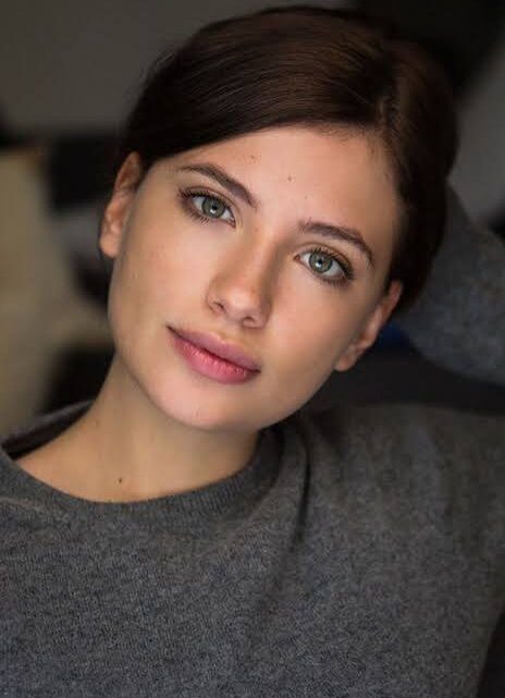 Miriam Giovanelli Biography: Husband, Net Worth, Height, Age, Awards, Children, Movies, Ethnicity