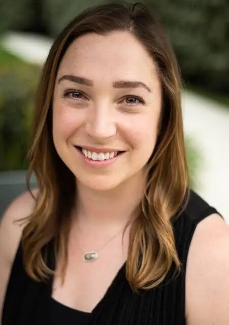 Chuck Lorre’s Daughter Nikki Lorre Bio: Net Worth, Parents, Age, Ethnicity, Movies, Boyfriend, Awards