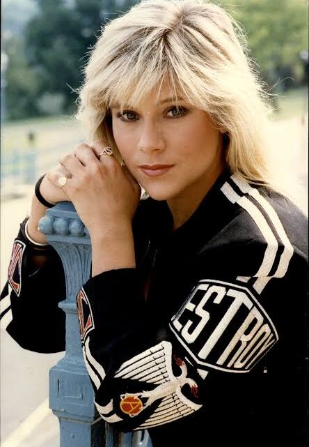 Sam Fox Biography: Net Worth, TV Shows, Height, Ethnicity, Age, Husband, Songs, Awards, Movies