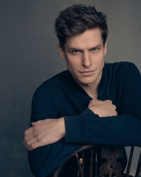 Max Bennett - Biography