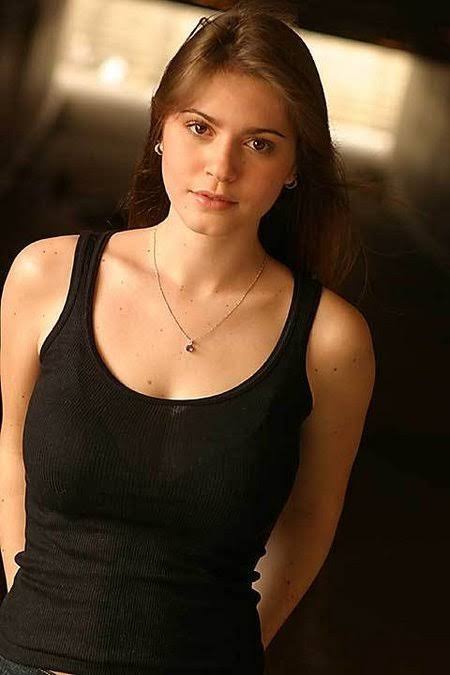 Lindsay Felton - Biography