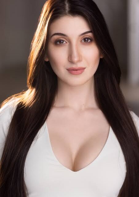 Natalie Maguire Biography: Net Worth, Ethnicity, Age, Ex-Boyfriend, TV Shows, Height, Movies
