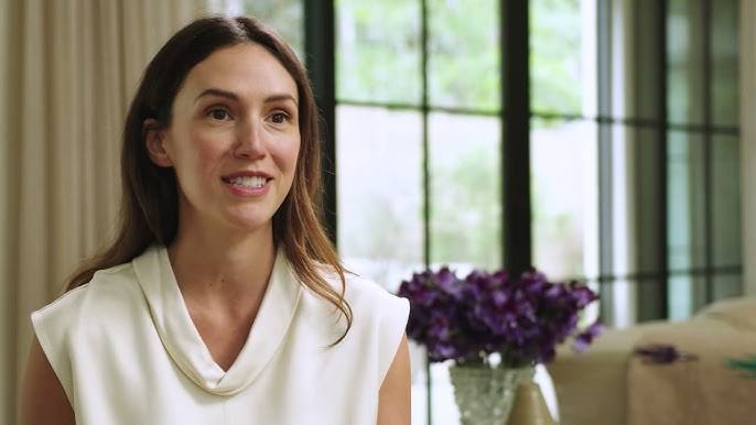 Adriene Mishler Biography: Age, Net Worth, Parents, Height, Movies, Fitness, Boyfriend, Books, Instagram, YouTube