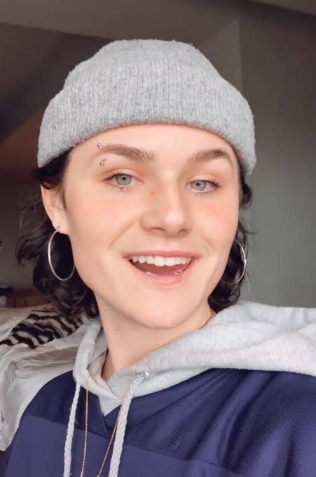 Seazynn Gilliland - Biography