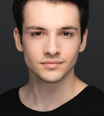 Haktan Zavlak Biography: Net Worth, Height, Girlfriend, Ethnicity, Parents, Age, Movies, Awards