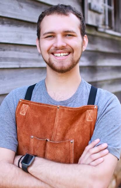 Lucas Saunders Biography: Net Worth, Ethnicity, Height, Girlfriend, Parents, Age, Movies, Awards