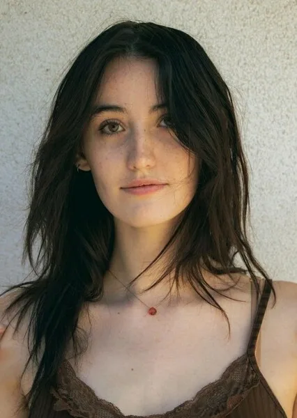 Victoria Abbott Biography: Boyfriend, Movies, Net Worth, Height, Awards, Ethnicity, Age, Parents, Religion