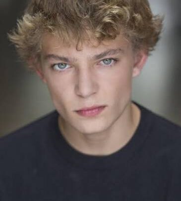 Hale Lytle Biography: Height, Girlfriend, Net Worth, Age, Instagram, Ethnicity, Movies, Awards