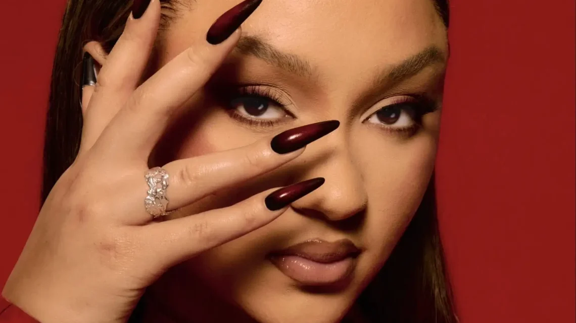 Stella Quaresma Biography: Boyfriend, Age, Net Worth, Songs, Parents, Ethnicity, Instagram, Awards