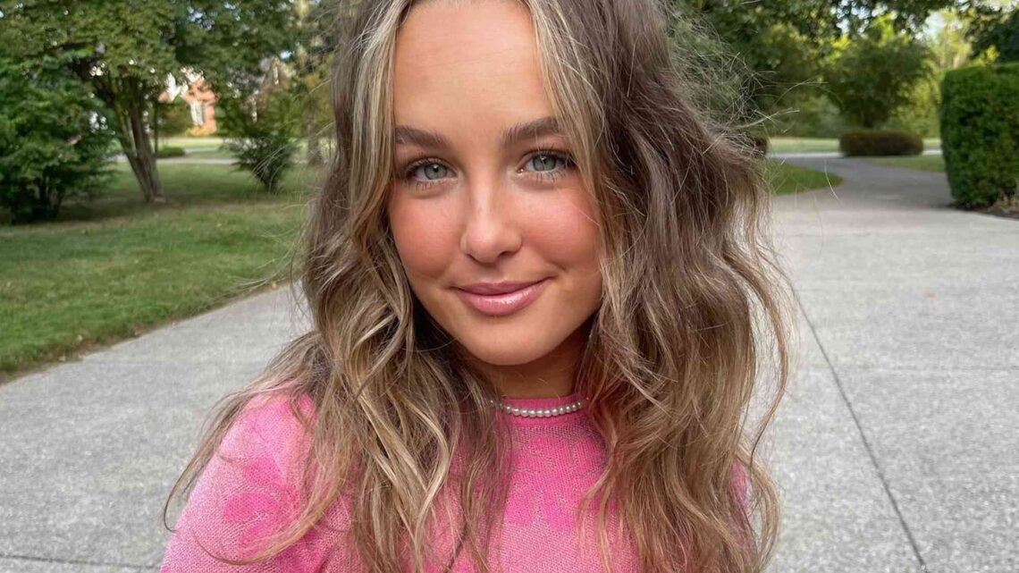 Clint Black’s Daughter Lily Pearl Black Bio: Age, Net Worth, Height, Songs, Movies, Ethnicity, Instagram