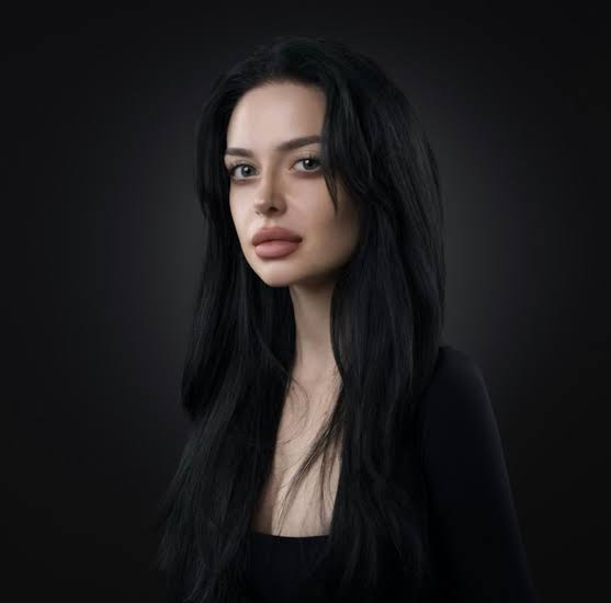 Willow Grey Biography: Height, Net Worth, Movies, Age, Ethnicity, Instagram, Boyfriend