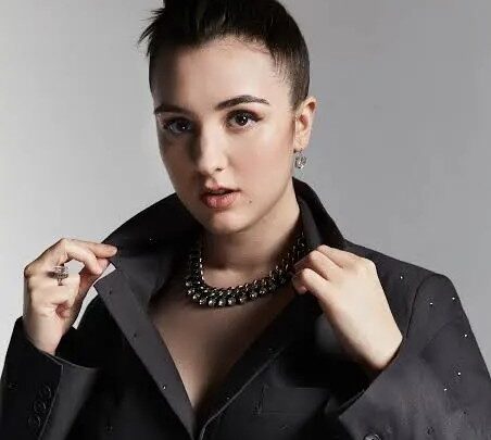 Lucia Keskin Biography: Net Worth, Boyfriend, Age, YouTube, Ethnicity, Movies