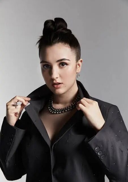 Lucia Keskin Biography: Net Worth, Boyfriend, Age, YouTube, Ethnicity, Movies