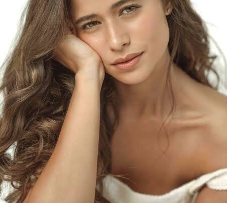 Isadora Cruz Biography: Age, Height, Net Worth, Parents, Boyfriend, Siblings, Movies, Awards