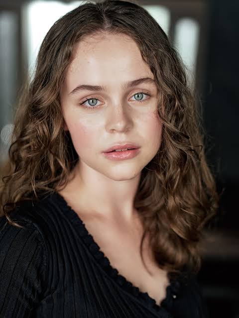 Jessica Faulkner Biography: Age, Net Worth, Ethnicity, Movies, Instagram, Parents, Awards