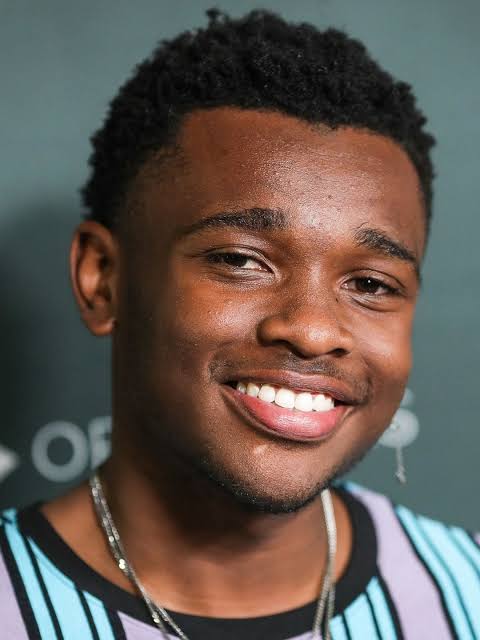 Curtis Harris Biography: Height, Age, Net Worth, Siblings, Ethnicity, Movies, Girlfriend, Religion