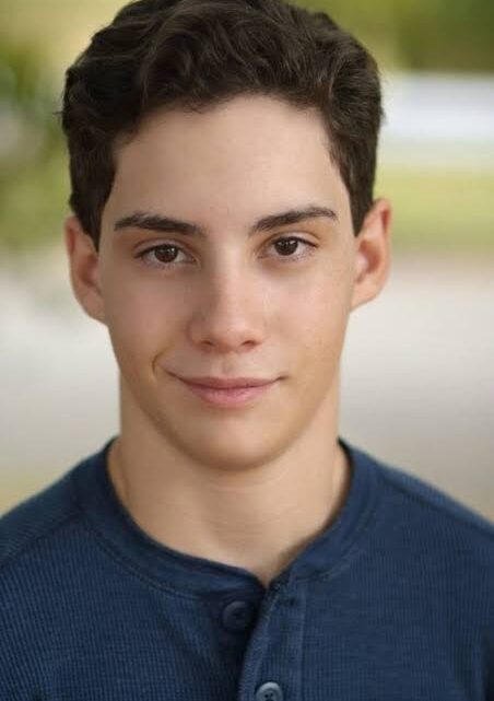 John D’Leo Biography: Age, Height, Net Worth, Parents, Girlfriend, Movies, Ethnicity, Awards