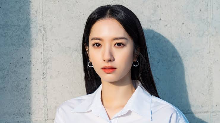 Bona - Biography
