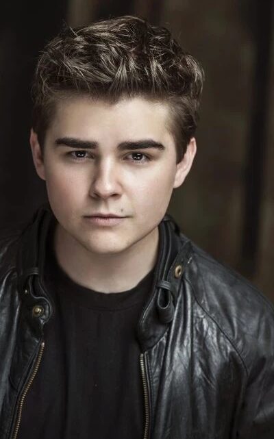 Dylan Everett Biography: Age, Height, Awards, Net Worth, Siblings, Ethnicity, Movies, Girlfriend