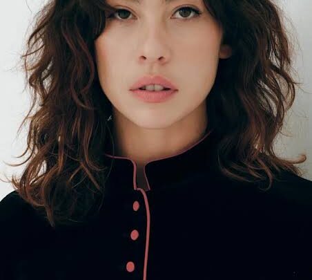 Greta Fernández Biography: Age, Height, Net Worth, Parents, Movies, Boyfriend, Awards, Ethnicity