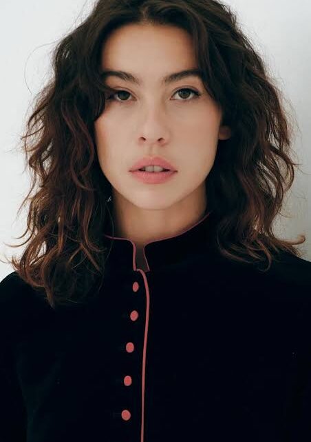 Greta Fernández Biography: Age, Height, Net Worth, Parents, Movies, Boyfriend, Awards, Ethnicity