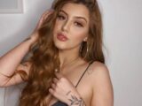 Sofia Oliveira Biography: Age, Net Worth, Ethnicity, Parents, Songs, YouTube, Boyfriend