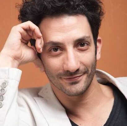 Juan Minujín Biography: Age, Height, Net Worth, Wife, Awards, Parents, Movies